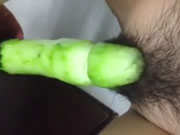 Indoesian meisje Masturbation Use Cucumber